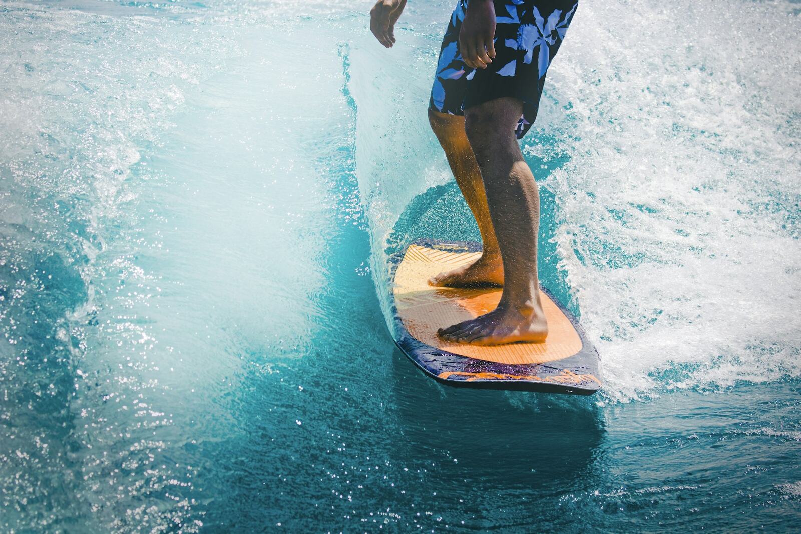 Alunos de surf na praia